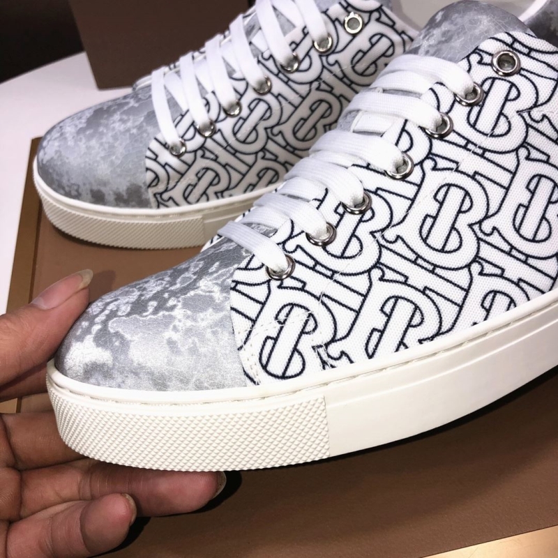 Burberry Sneakers